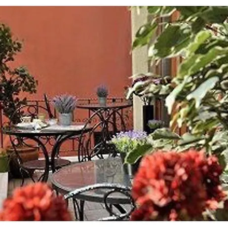 Three Apples Taksim Aparthotel