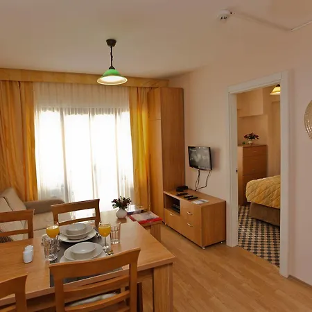 Aparthotel Three Apples Taksim