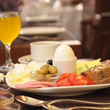 Three Apples Taksim 3* Istanbul