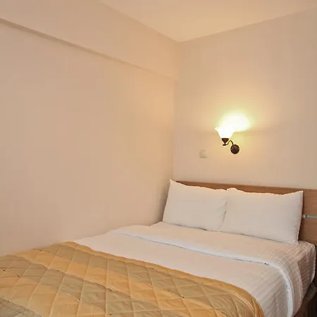 Aparthotel Three Apples Taksim