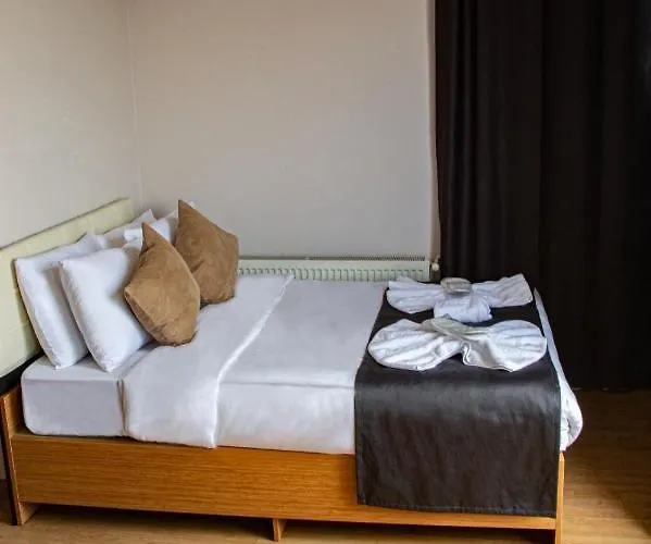 Three Apples Taksim 3* Стамбул