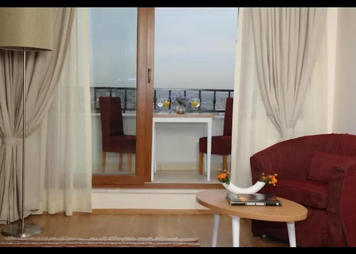 Three Apples Taksim Апарт-отель