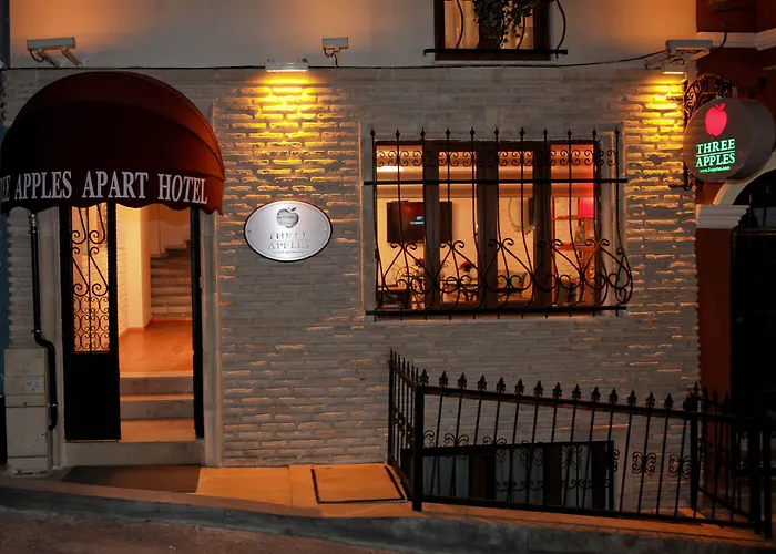 Апарт-отель Three Apples Taksim 3*