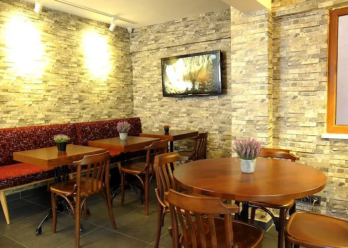 Three Apples Taksim Стамбул