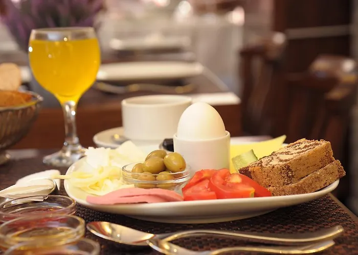 Three Apples Taksim 3* Стамбул