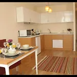 Ξενοδοχείο με διαμερίσματα Three Apples Taksim