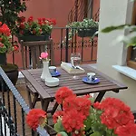 Three Apples Taksim Ξενοδοχείο με διαμερίσματα 3*