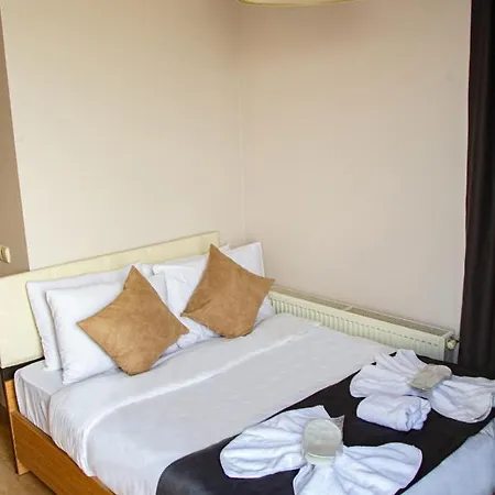 Three Apples Taksim Apart Otel İstanbul