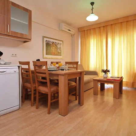 מלון דירות Three Apples Taksim 3*