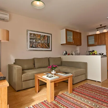 Apart Otel Three Apples Taksim İstanbul