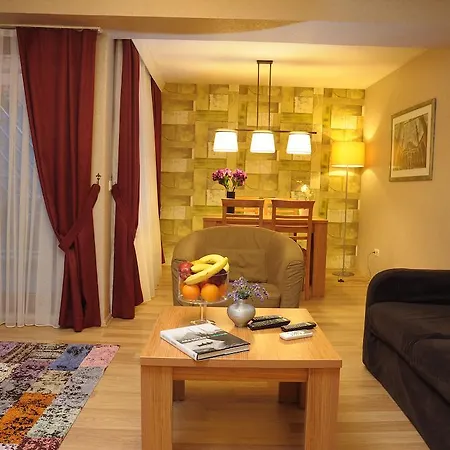 Three Apples Taksim Aparthotel 3*