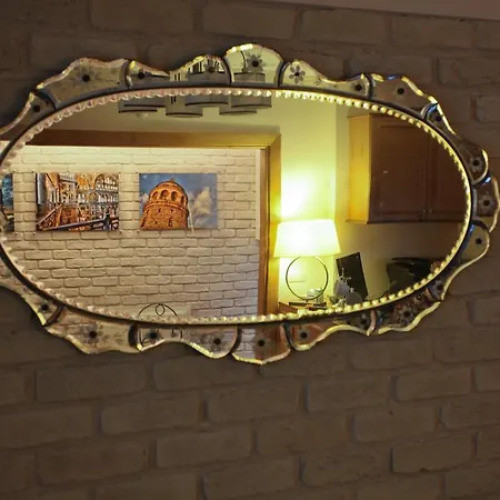 Three Apples Taksim 3*