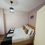 Three Apples Taksim 3*